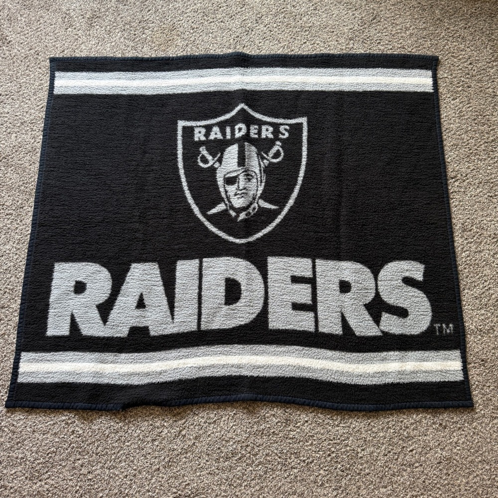 Vintage Las Vegas Raiders Throw Blanket NFL Football Black Gray‎ Team Decor